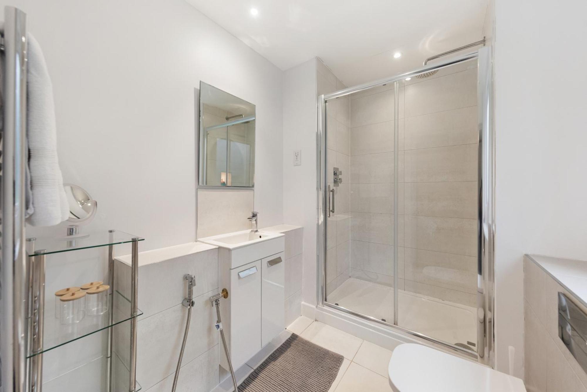 Appartement Modern 3br Flat Quick Links To Ldn & Heathrow *